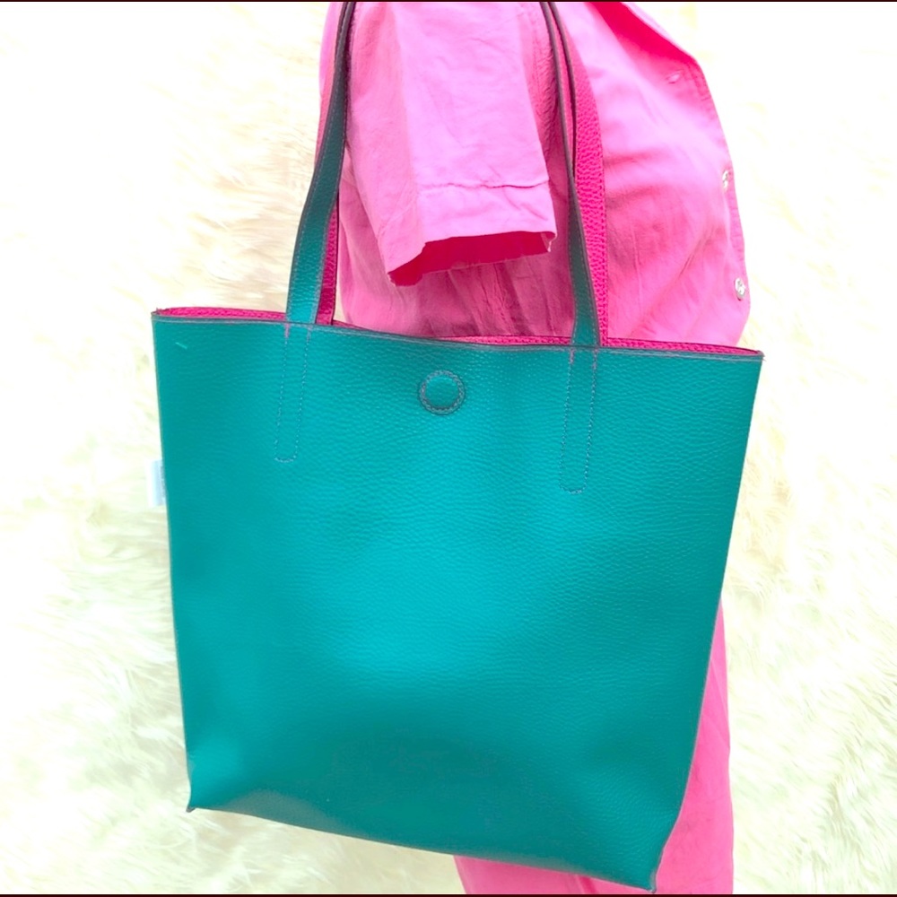 Reversible leather bag